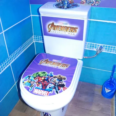 Avengers & Friends Airport Gasthof Catania