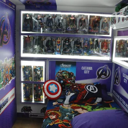Avengers & Friends Airport Guest house Catania