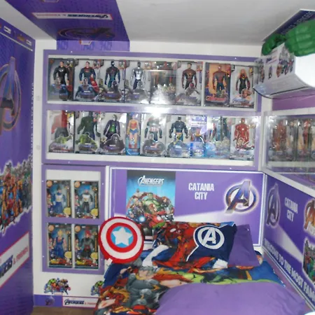 Avengers & Friends Airport Guest house Catania