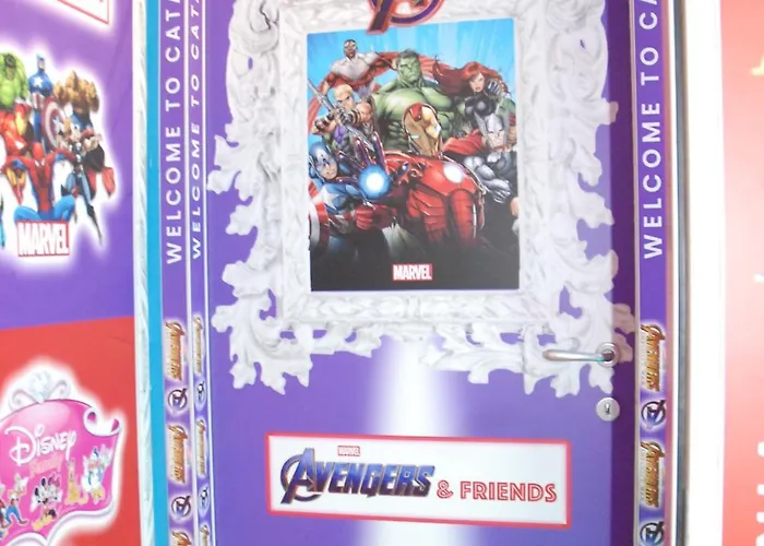 Avengers Airport 3* Katánie